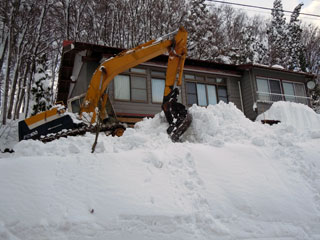 重機で除雪