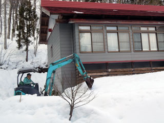 重機で除雪